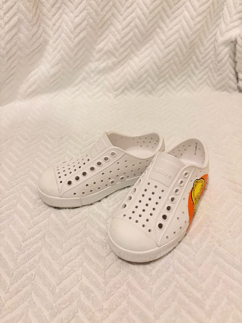 Native Shoes & StarWars collab Kids White Slip-On Water Shoes with Orange Accent